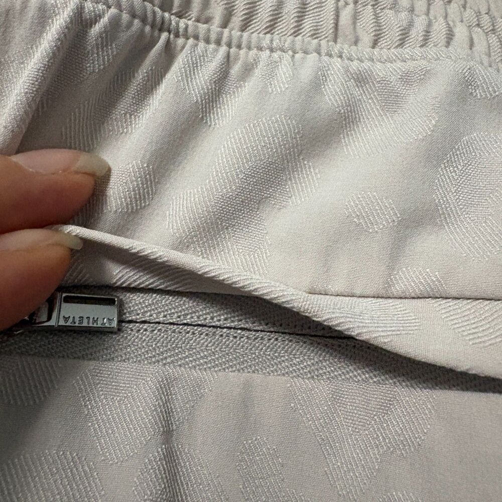 Athleta Brooklyn Textured Joggers Size 10 Beige Light Gray Pull On Travel Pants - Picture 5 of 9